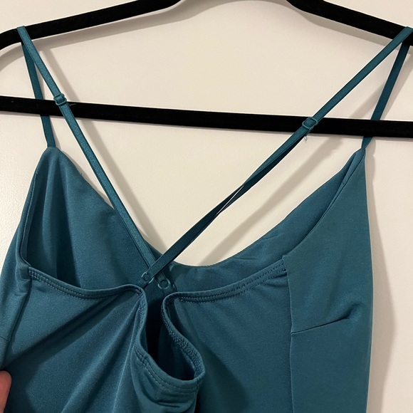 Asymmetrical teal dress from Windsor - Picture 3 of 4